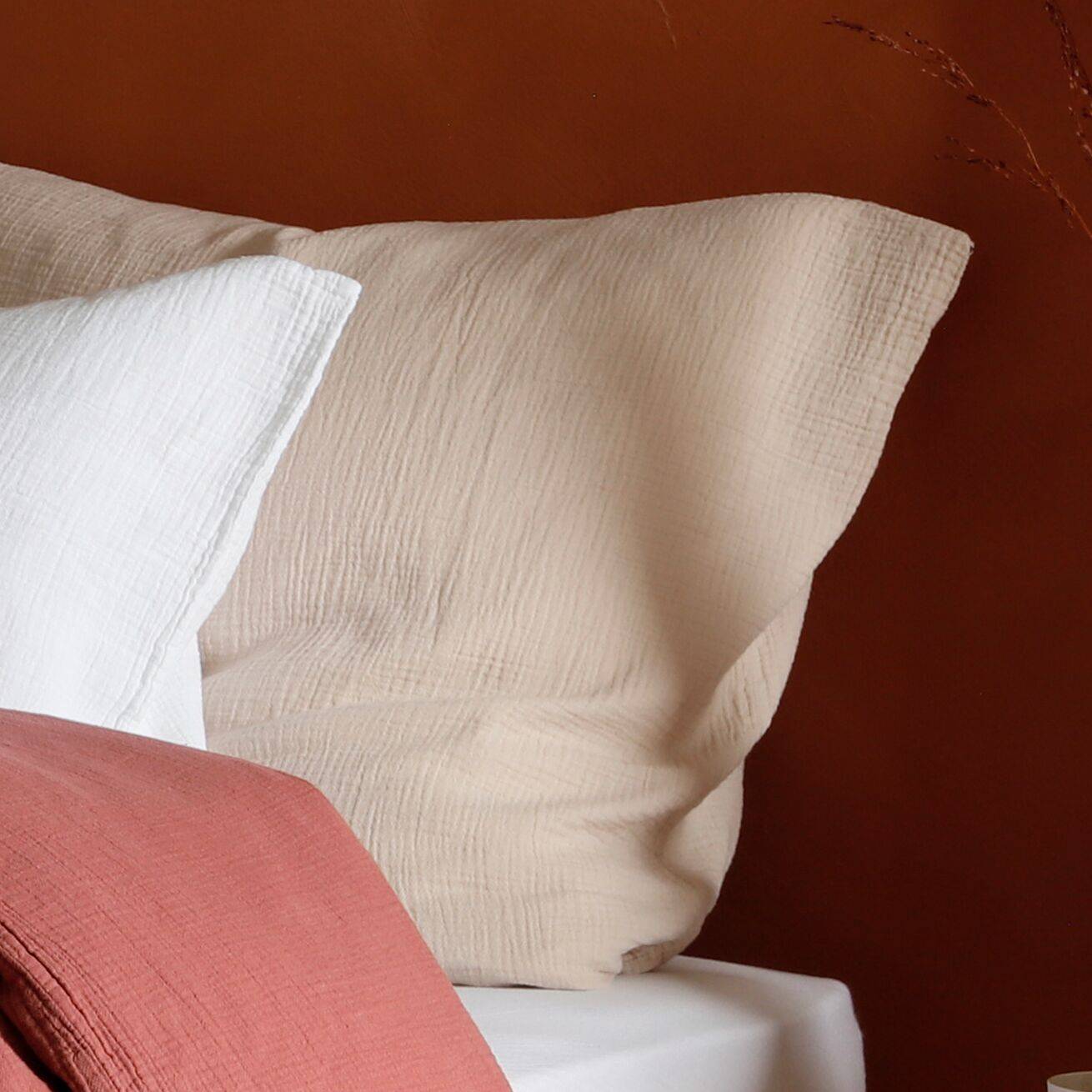 Taie d'oreiller gaze de coton bio Lou CAMIF - Beige - 65 x 65 cm