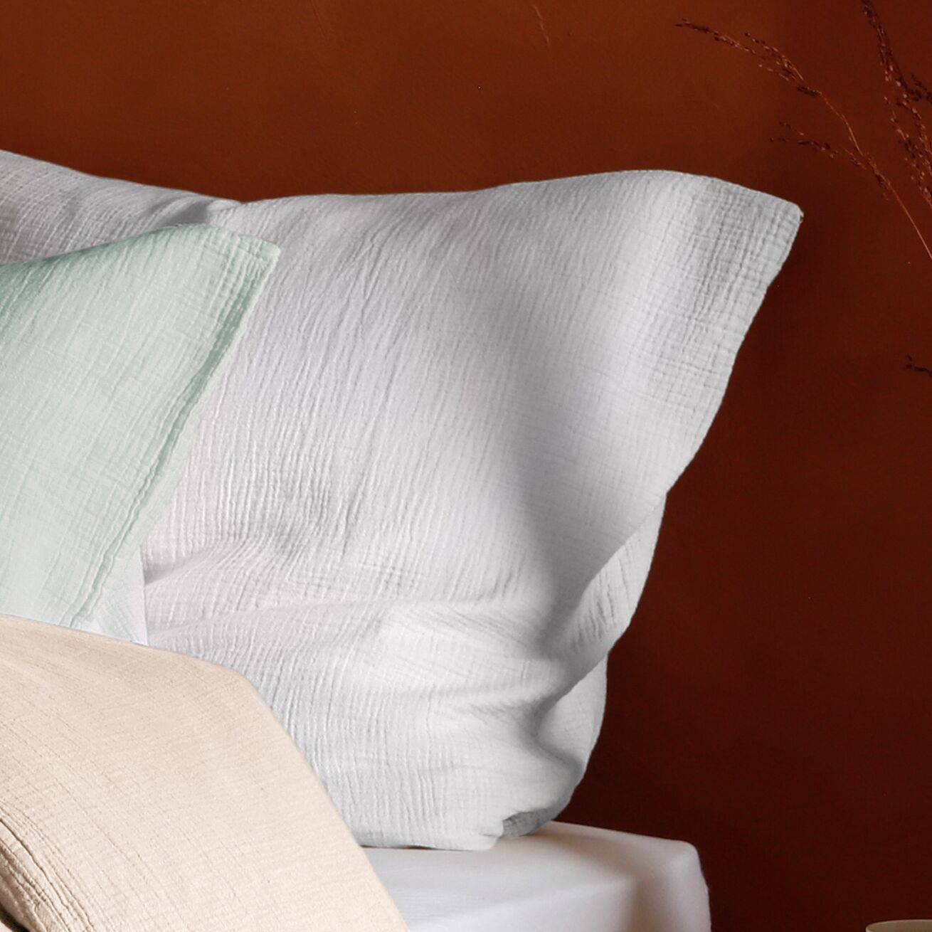 Taie d'oreiller gaze de coton bio Lou CAMIF - Blanc - 65 x 65 cm