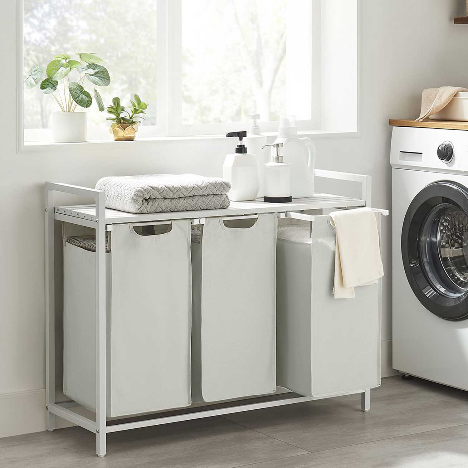 VASAGLE - Meuble Salle de Bain avec Panier à Linge Intégré, Meuble Panier à Linge, 3 Compartiment avec Sacs en Amovible, 3x38L, Blanc