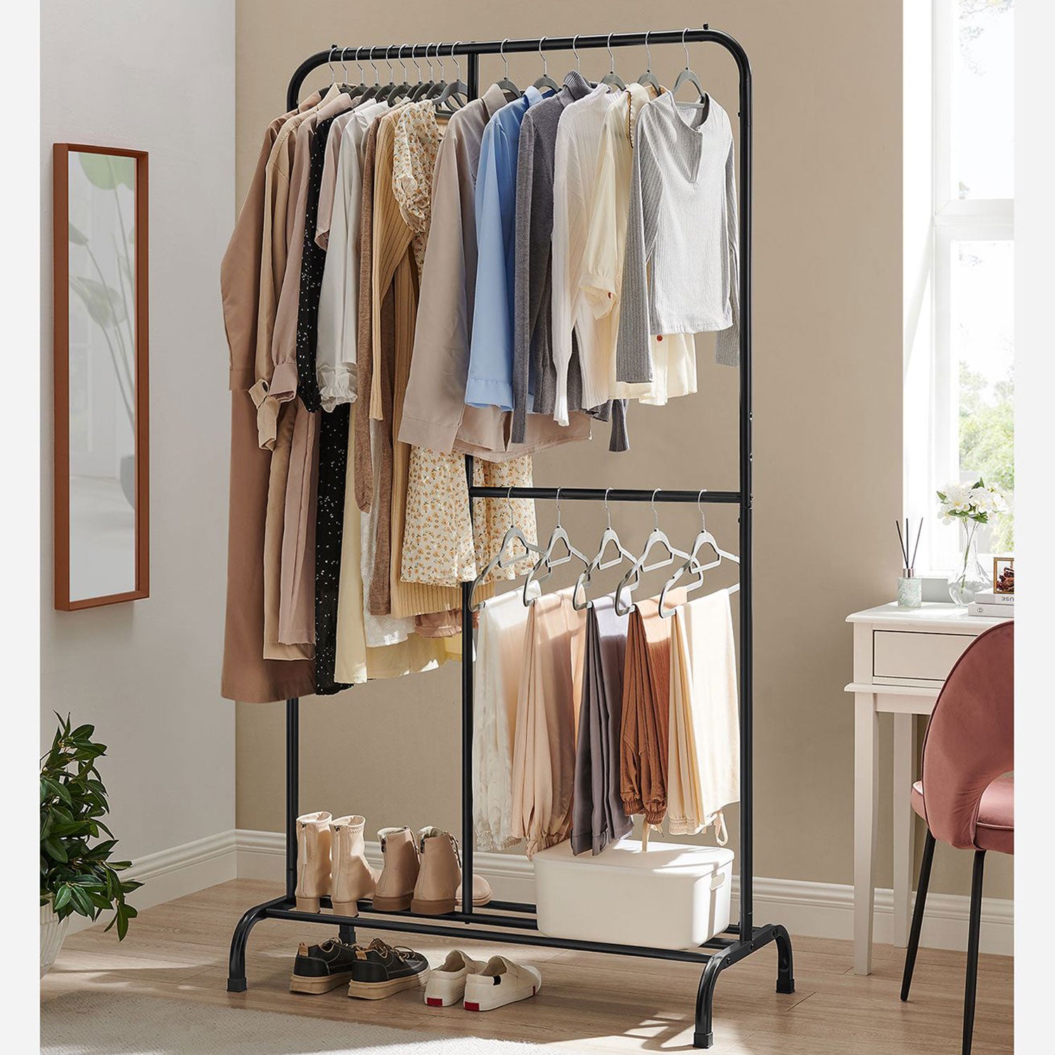 SONGMICS - Portant à Vêtements, Porte-Manteau, Porte-Vêtements Robuste, Penderie, 100kg Capacité, avec Tringle Réglable, Étagère de Rangement, Noir