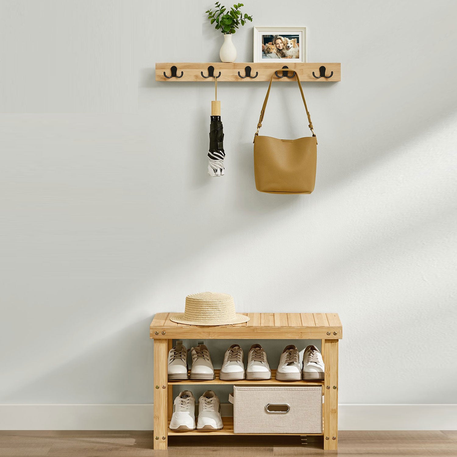 SONGMICS - Porte-manteau et Banc à Chaussures 3 Niveaux, Étagère à Chaussures, Armoire murale, Vestiaire Flottant, pour Couloir, Beige Naturel