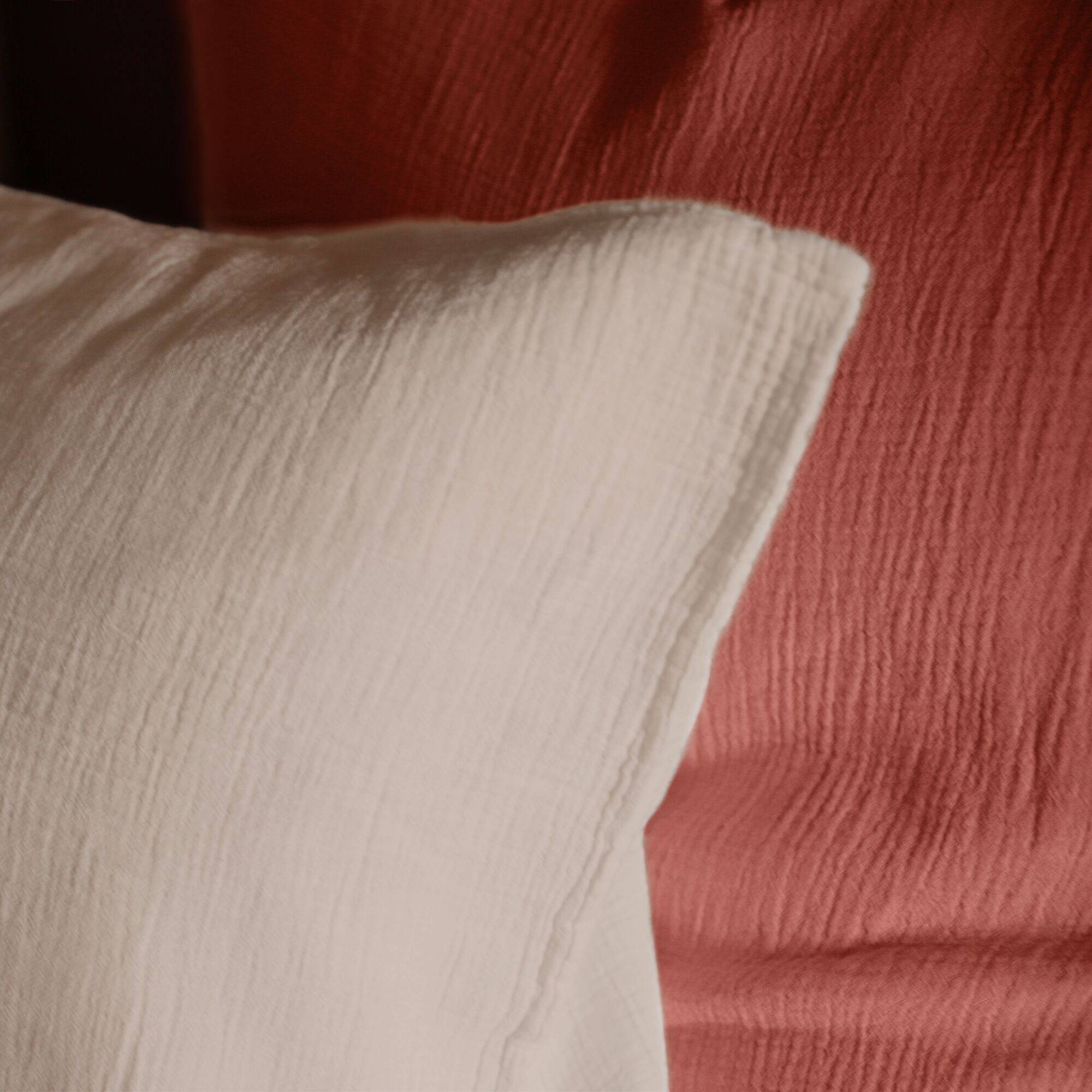 Taie d'oreiller gaze de coton bio Lou CAMIF - Beige - 50 x 70 cm