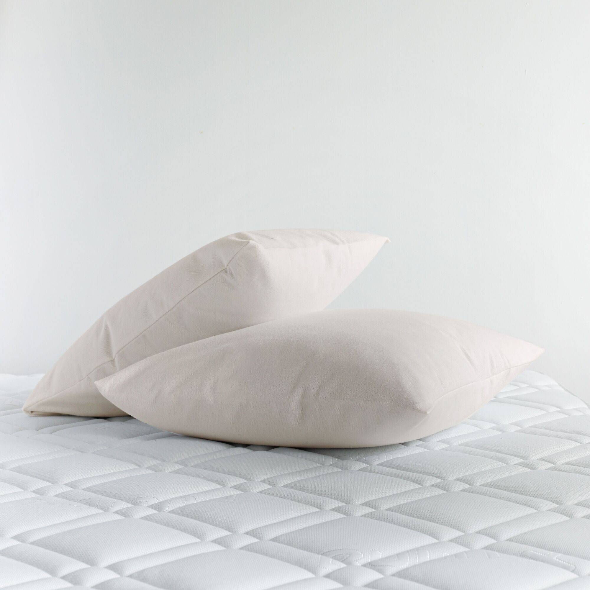 Protège oreiller molleton imperméable coton bio Issac CAMIF - 60 x 60 cm